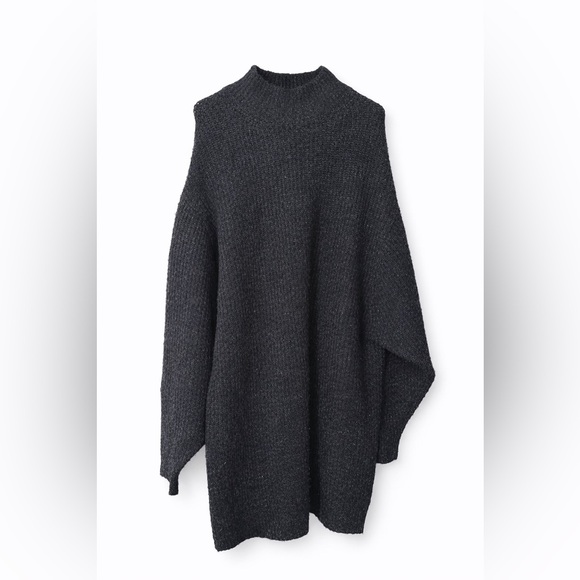 Zara Sweaters - Zara Charcoal Knit Sweater